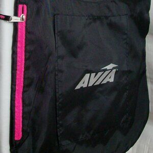 Avia Ultra Lightweight Sport Tote Black with Pink zipper NWOT